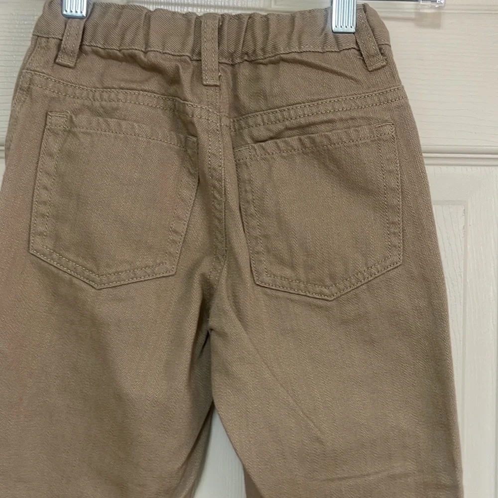 Gymboree khaki size 6 pants. Great condition